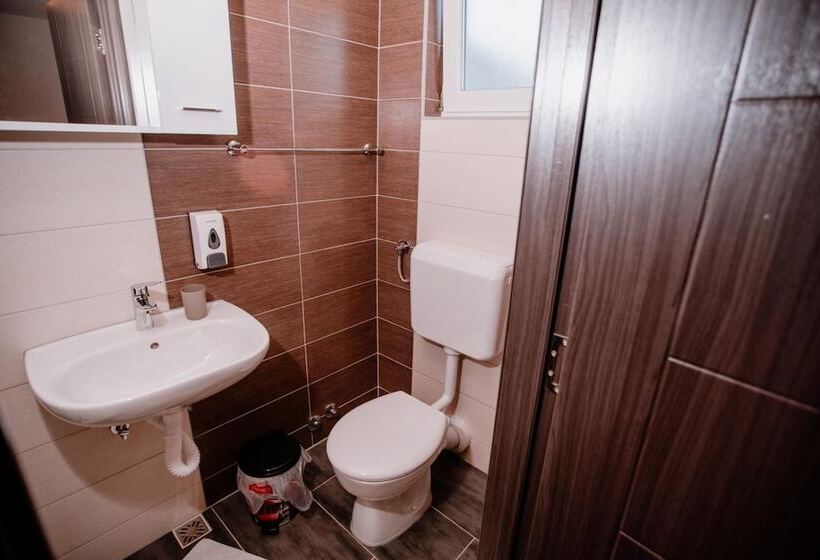 펜션 House Karakas