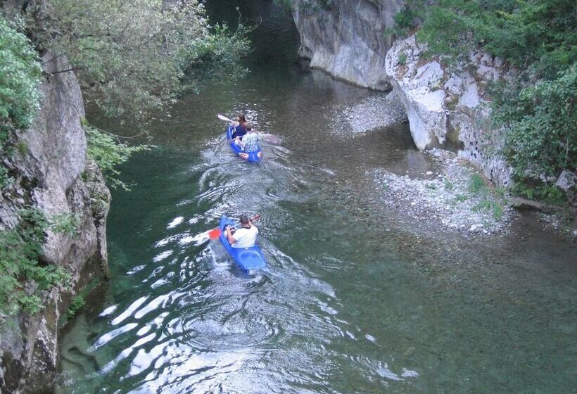 ペンション Immersi Nella Natura