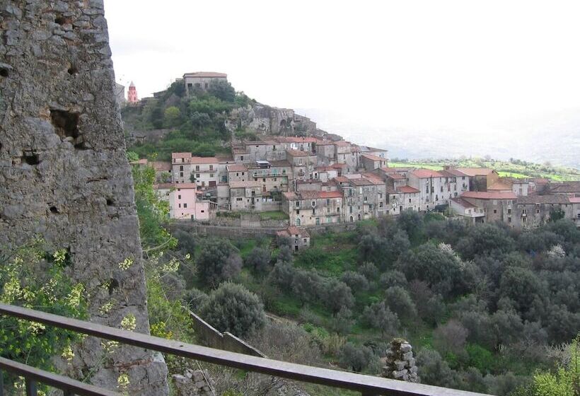 ペンション Immersi Nella Natura