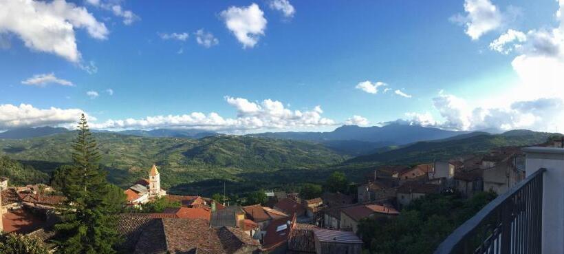 ペンション Immersi Nella Natura