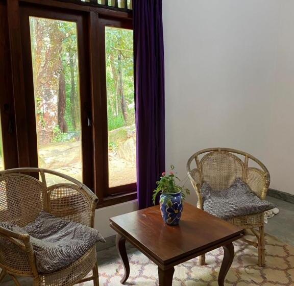 ペンション Jungle Tide