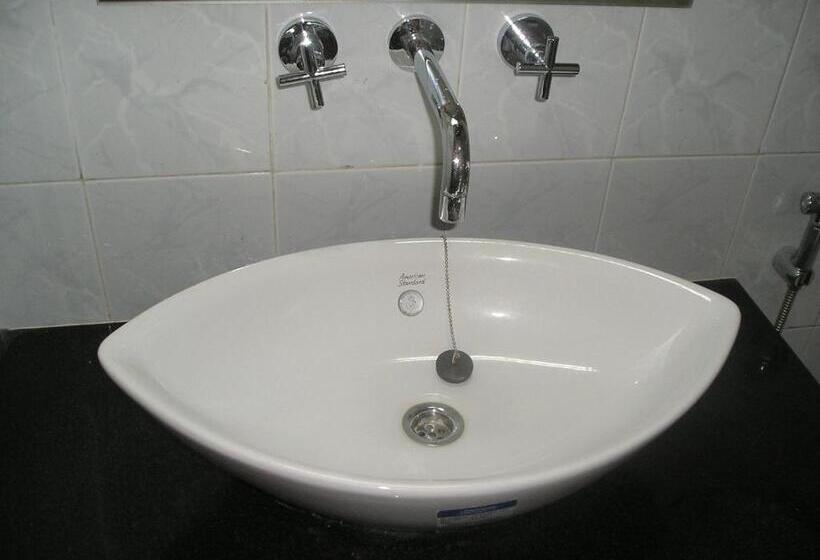 ペンション Jungle Tide