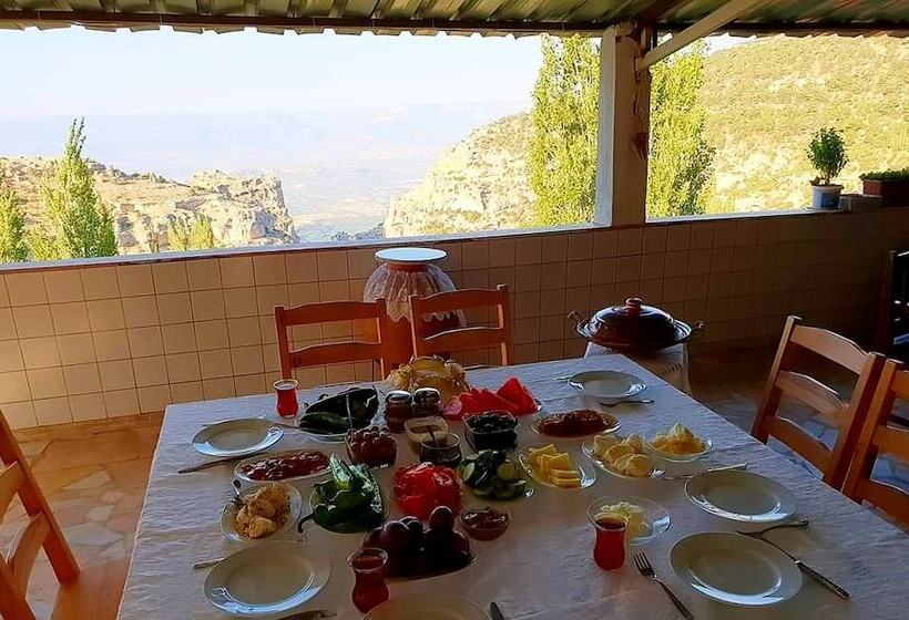 ペンション Kozlar Yaylasi Doga Otel