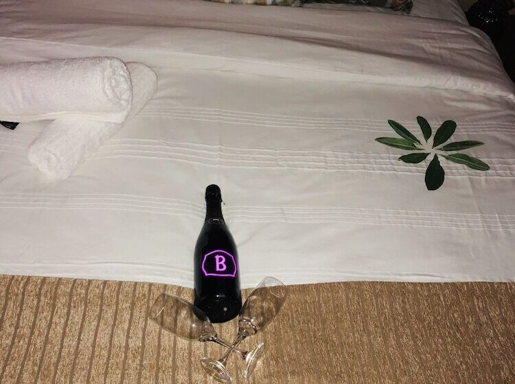 פנסיון Lapeng Lehae Lodge