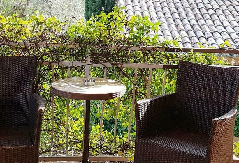 بنسيون Le Mas De Marie