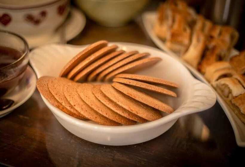 بنسيون Lo Verdzé Di Torgnon