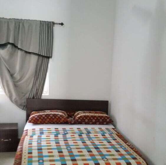 פנסיון Mac P Guesthouse