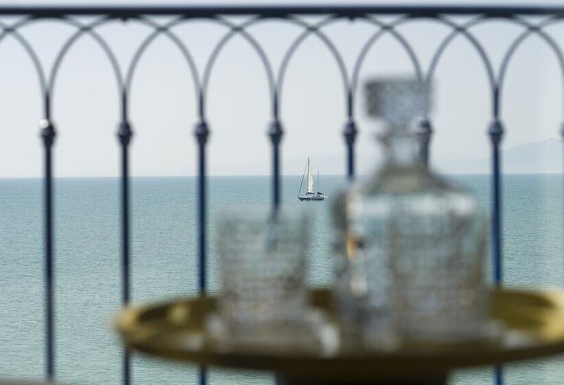 پانسیون Maison Dedine   Adults Only