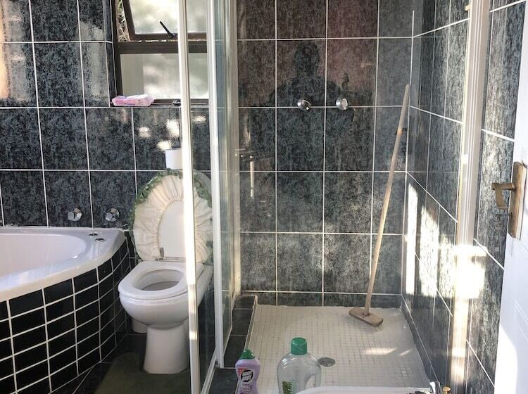 膳宿费 Naomi's Place