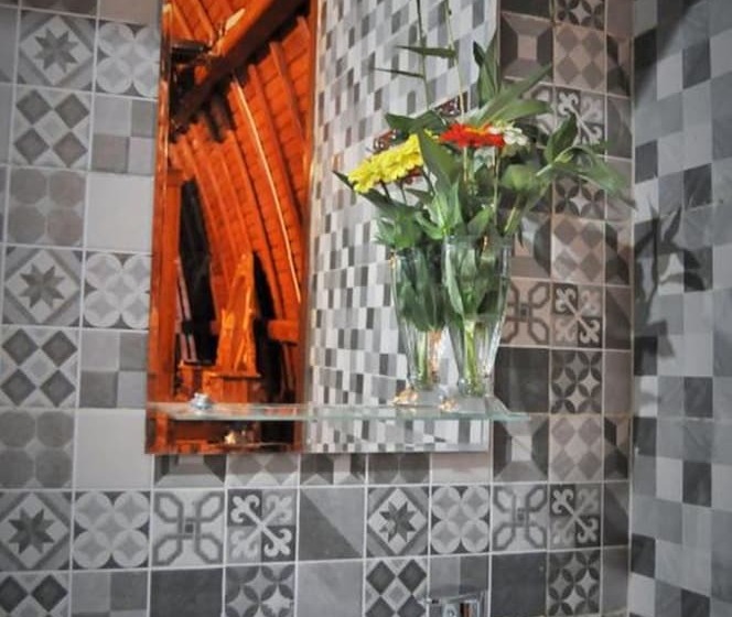 פנסיון The Peace Arta Bungalow