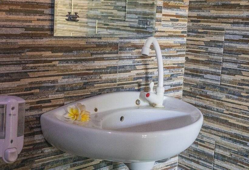 פנסיון The Peace Arta Bungalow