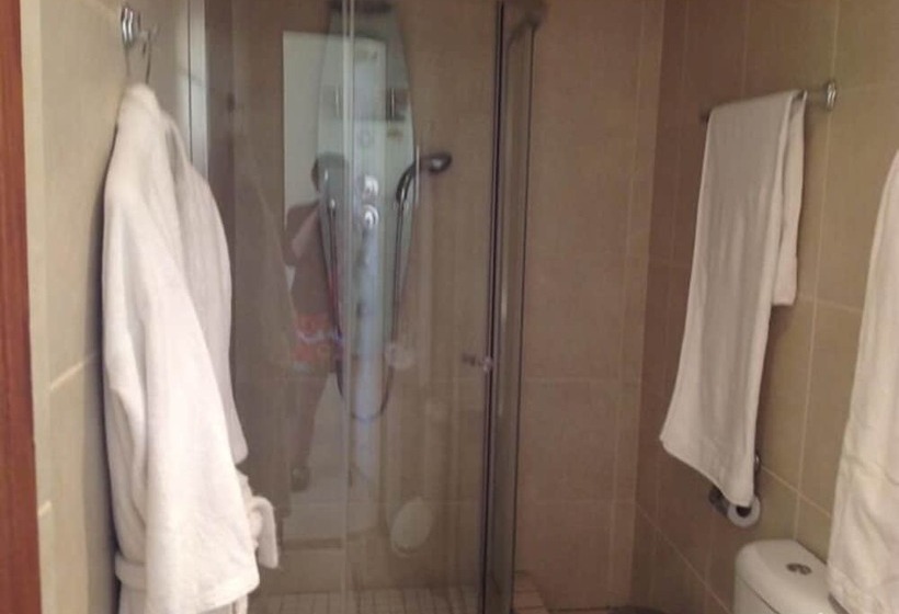 פנסיון The View Guest House