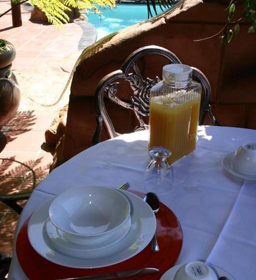 פנסיון Villa Le View Guesthouse