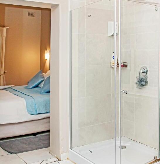 פנסיון Villa Le View Guesthouse