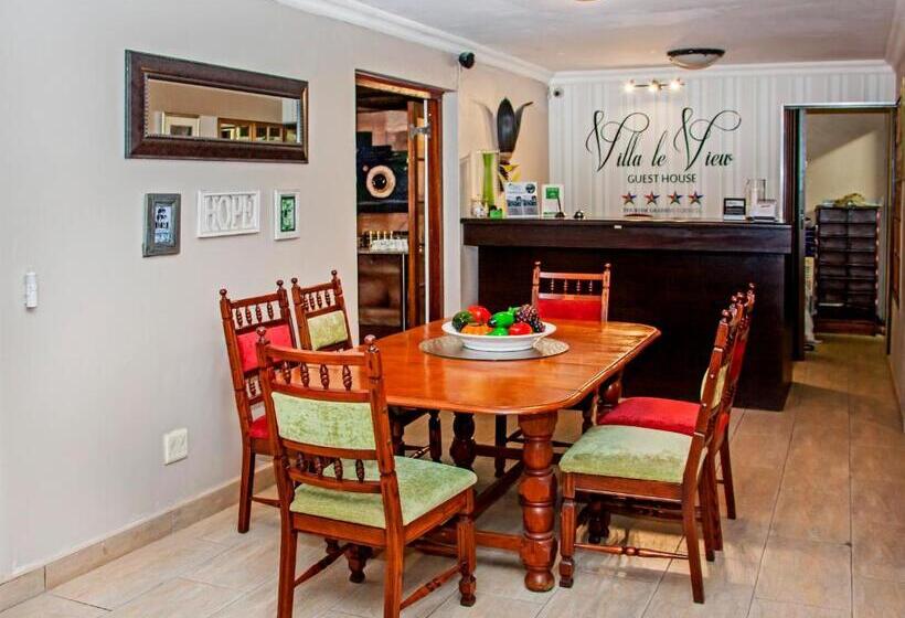 פנסיון Villa Le View Guesthouse