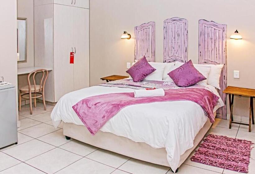 פנסיון Villa Le View Guesthouse