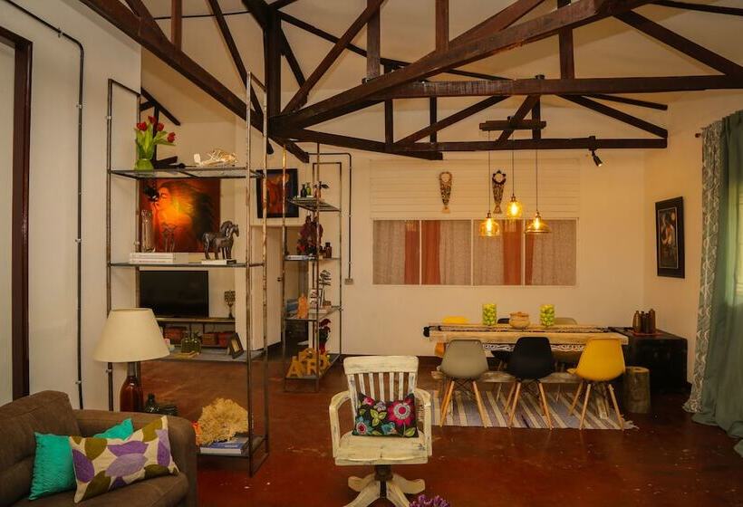 پانسیون Yaku Eco House