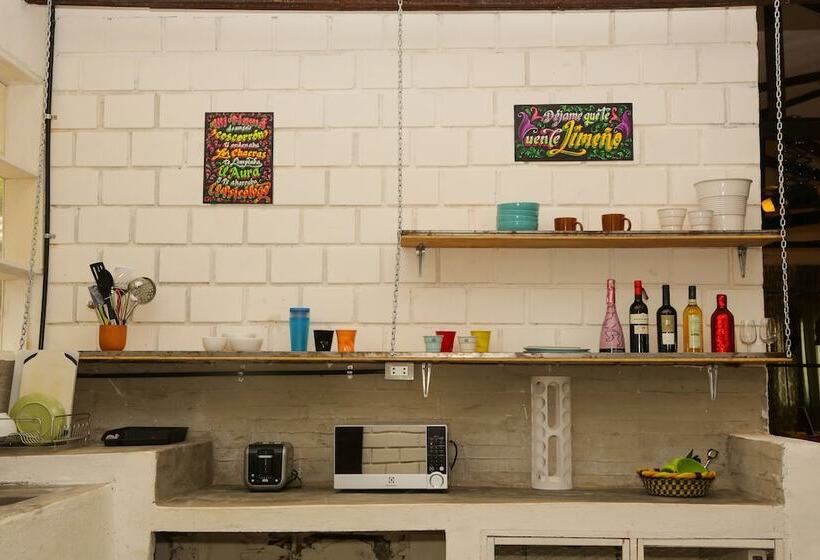 پانسیون Yaku Eco House