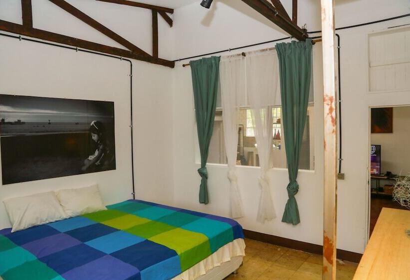 پانسیون Yaku Eco House