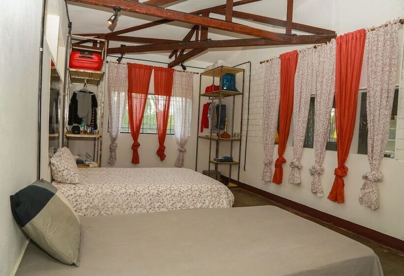 پانسیون Yaku Eco House