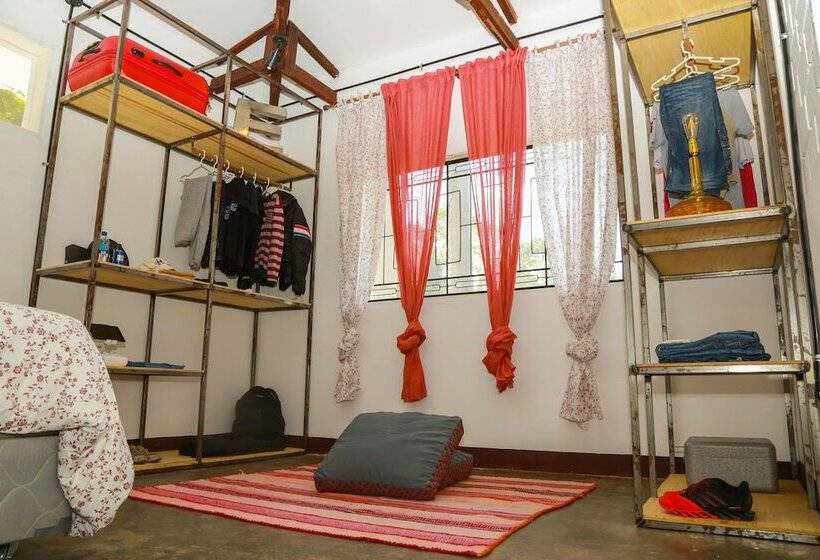 پانسیون Yaku Eco House