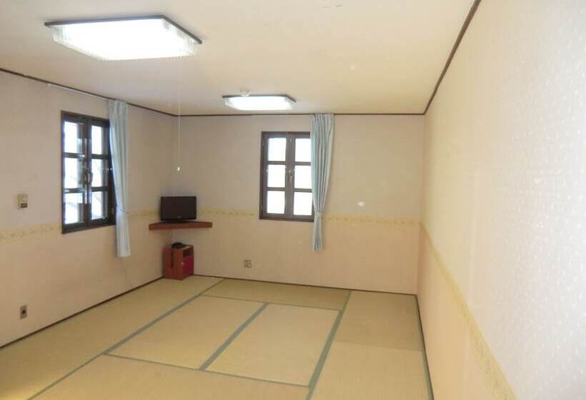 Pension Aoki