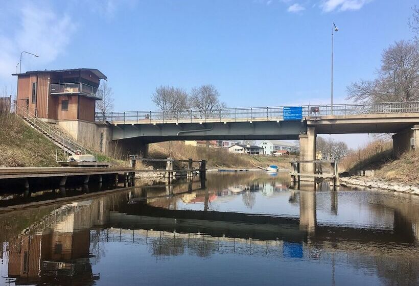 Pensionat Kanalvillan