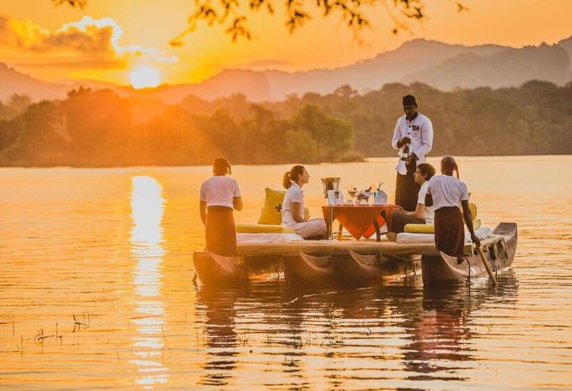 리조트 Amaya Lake Dambulla