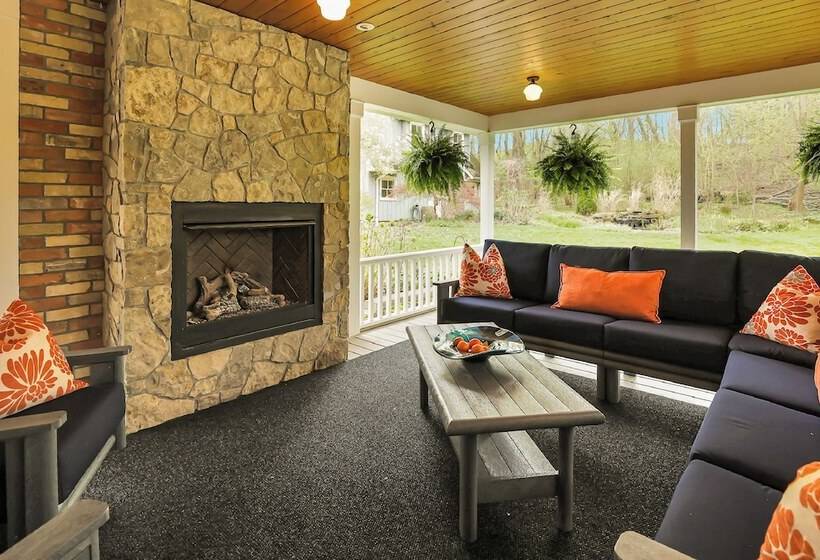 住宿加早餐  The Royal Manor Inn