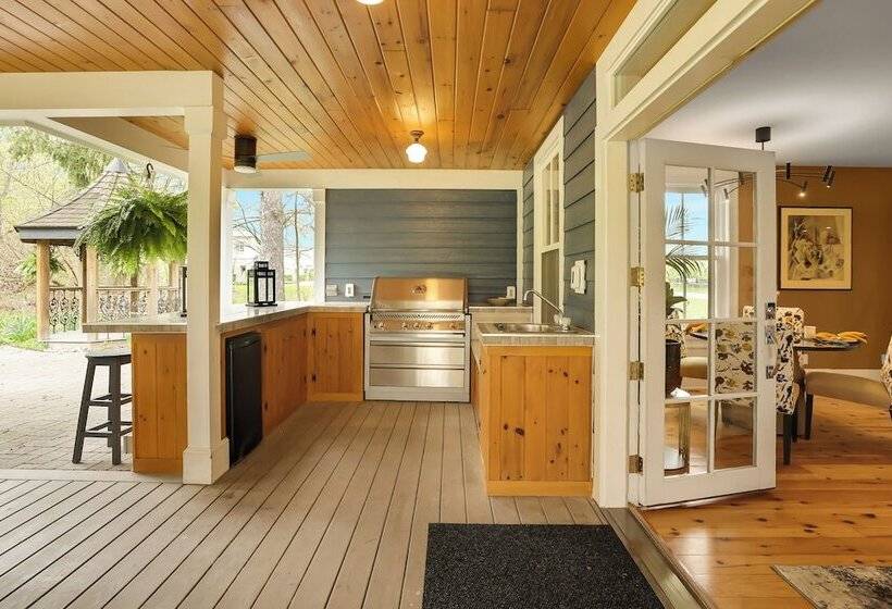 住宿加早餐  The Royal Manor Inn