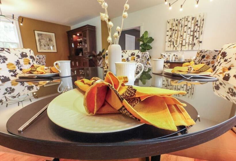 住宿加早餐  The Royal Manor Inn