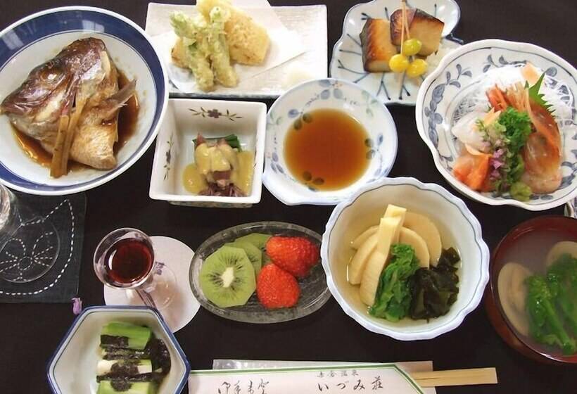 ريوكان Akakura Onsen Izumiso
