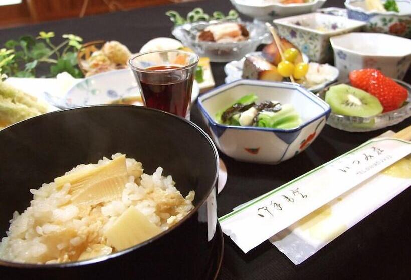 ريوكان Akakura Onsen Izumiso