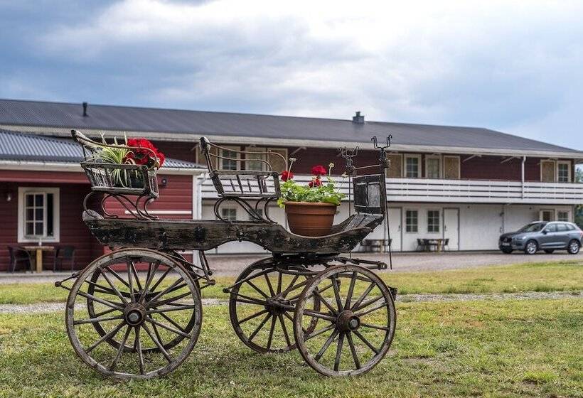 Tallbackens Gård & Vandrarhem Hostel