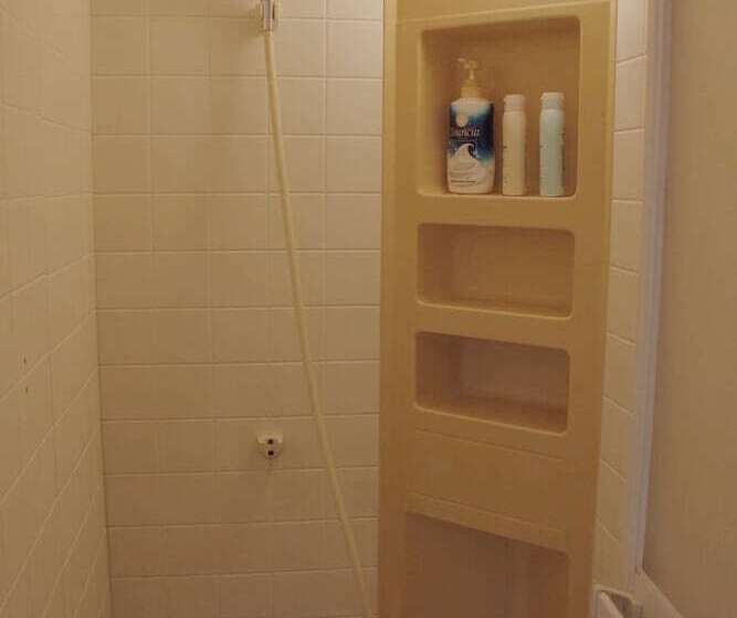 Why Kumano Hostel & Cafe Bar