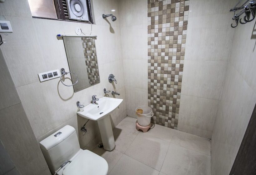 Wowstayz Hotel Sapphire