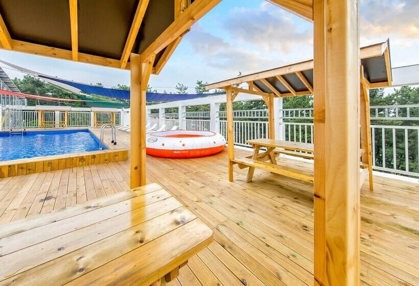 Yeongheungdo Tour Pension