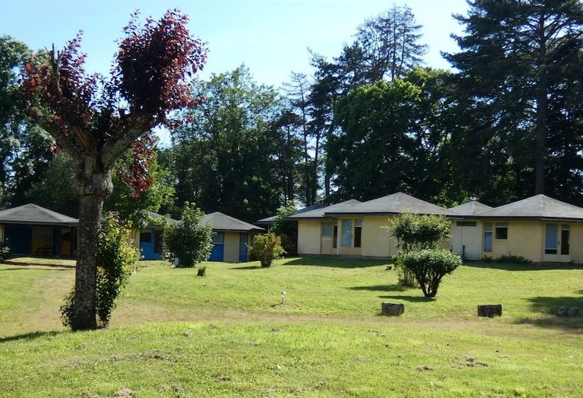 호스텔 Bungalows Au Chateau De La Croix