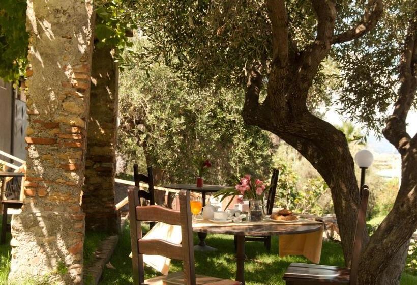 مبيت وإفطار Bookbreakfast