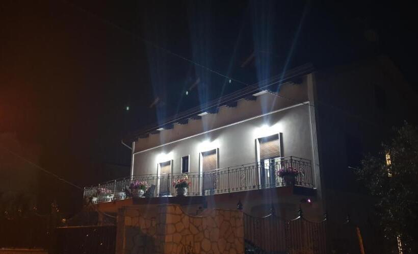 مبيت وإفطار Borgo12