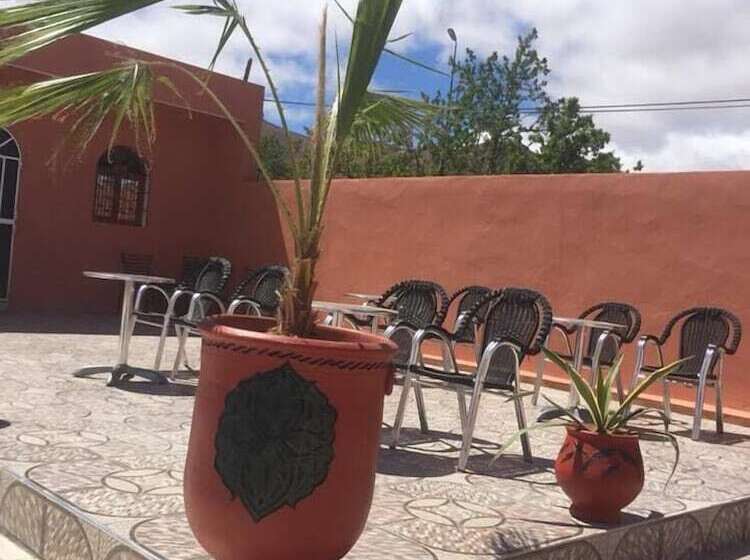 تختخواب و صبحانه Camping La Vallee De Tarsouate