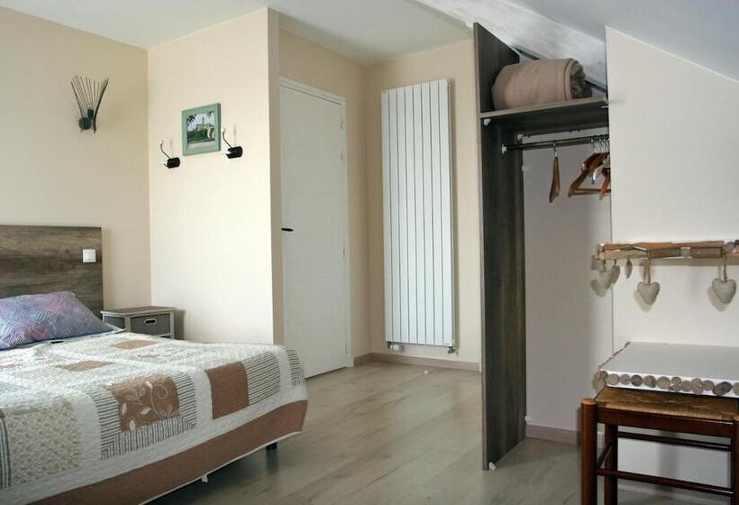 مبيت وإفطار Chambres D'hôtes Les 3 Vallées