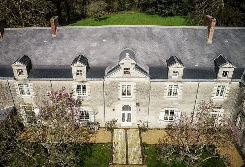 مبيت وإفطار Château De La Grand'cour