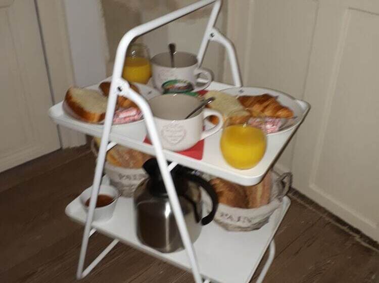 مبيت وإفطار Château De La Grand'cour