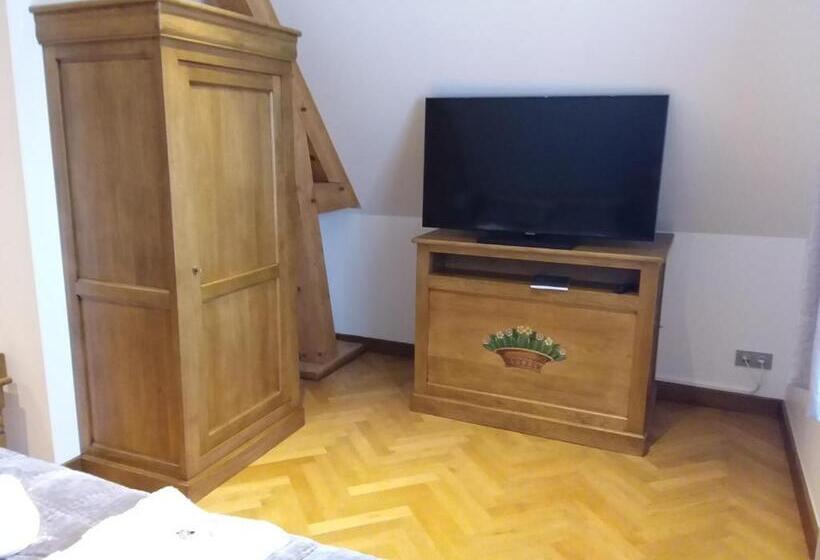 مبيت وإفطار La Charmeraie