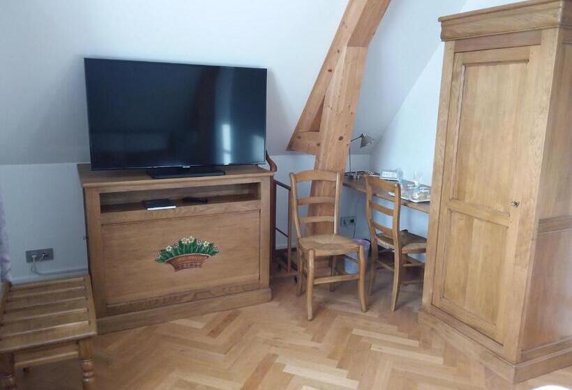 مبيت وإفطار La Charmeraie