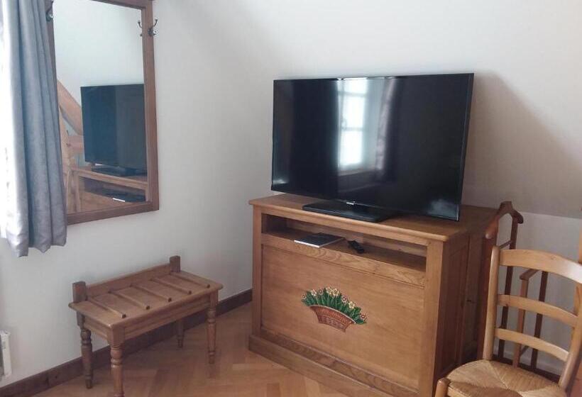 مبيت وإفطار La Charmeraie