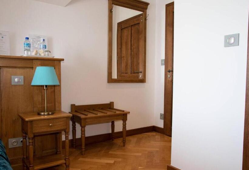 مبيت وإفطار La Charmeraie