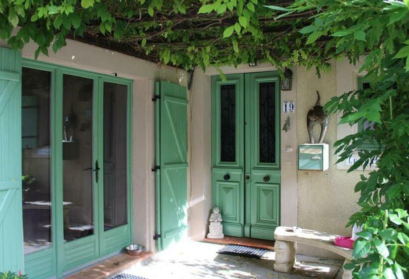ベッドアンドブレックファースト Le Chat Botté   Vankantiehuis In Languedoc Roussillion