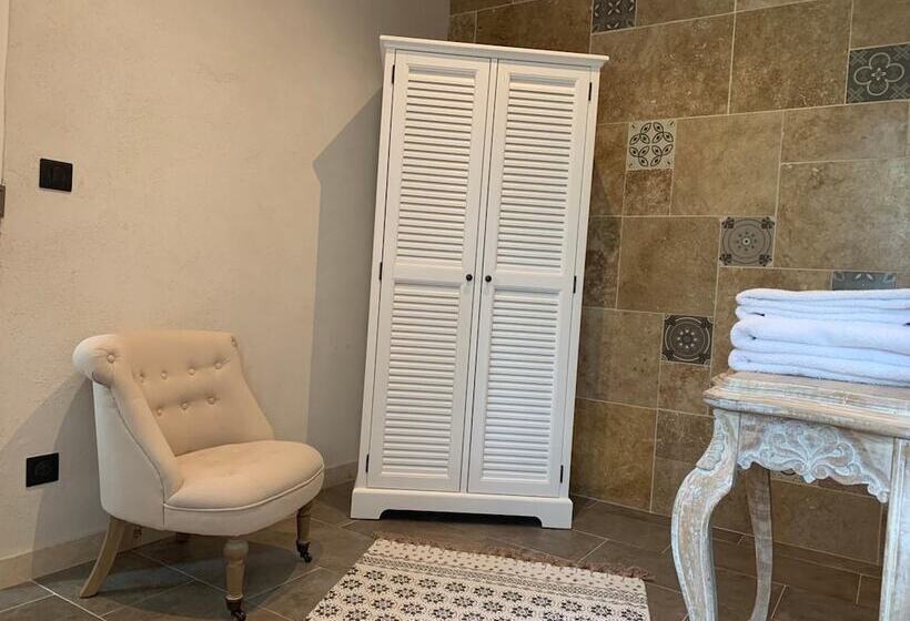 Bed and Breakfast Le Mas Aux Cedres   Teritoria